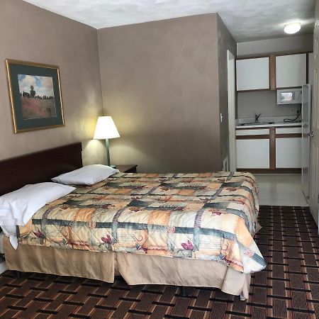 Affordable Suites Берлінгтон Екстер'єр фото