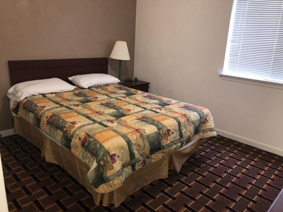 Affordable Suites Берлінгтон Екстер'єр фото