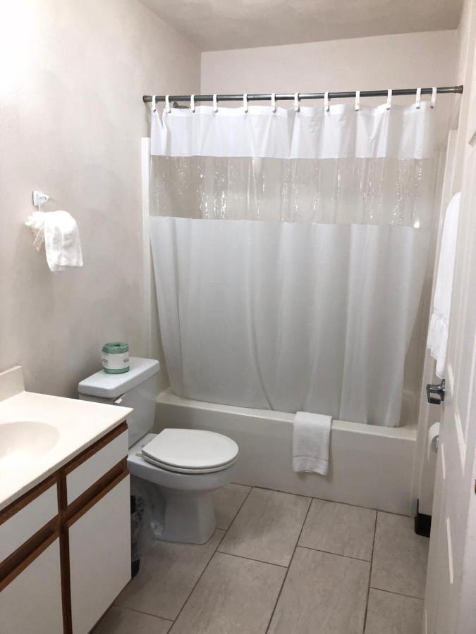 Affordable Suites Берлінгтон Екстер'єр фото