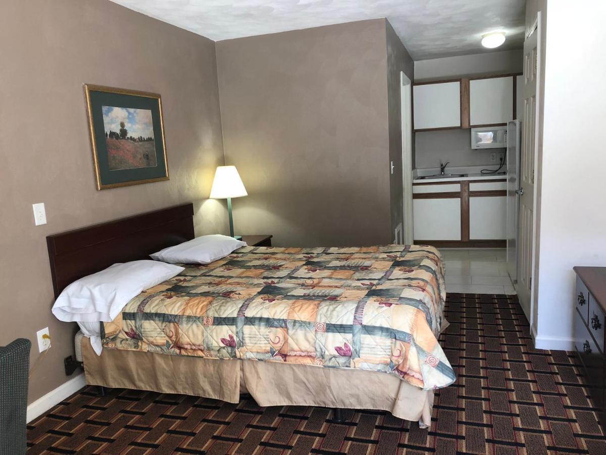Affordable Suites Берлінгтон Екстер'єр фото